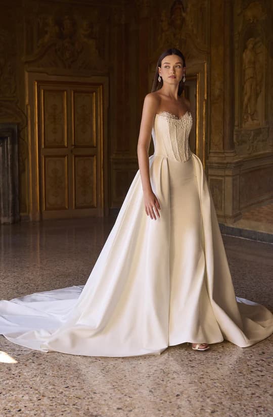 Acacia 63244 - Veni Infantino wedding dress by Veni Infantino - This striking design features a dramatic, plunging sweethear