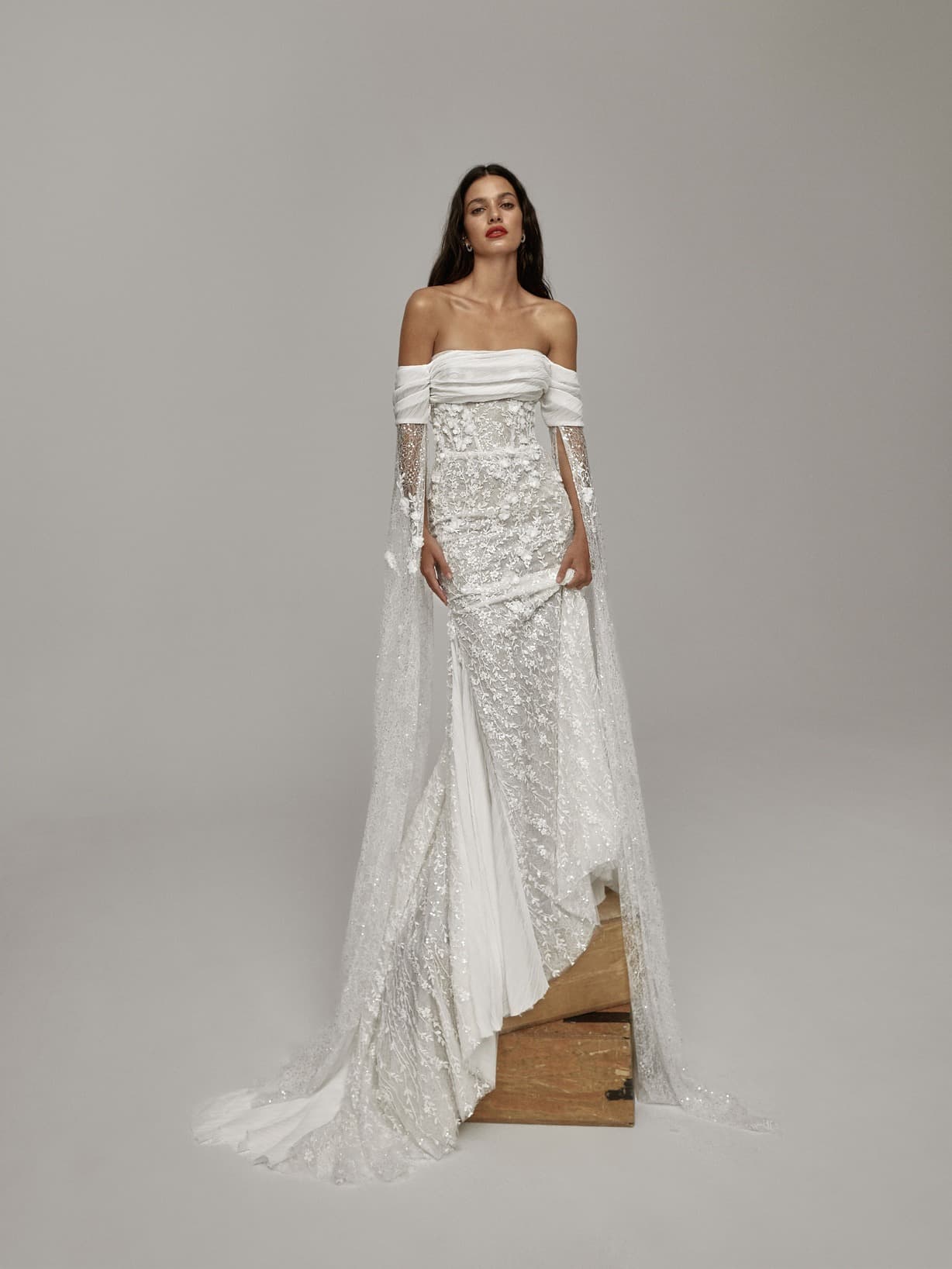 Fern-wedding-dress-wona-concept-front