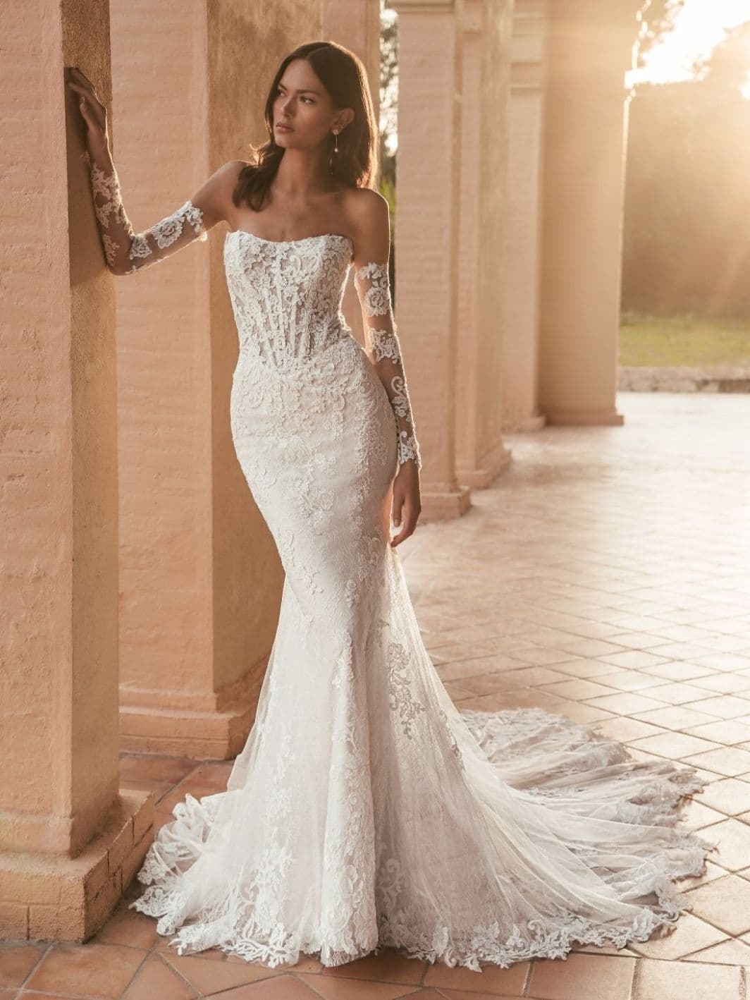 Umayra - Blue by Enzoani wedding dress by Blue by Enzoani - Umayra by Blue by Enzoani | Price: £2385| Stockist: TDR Brid