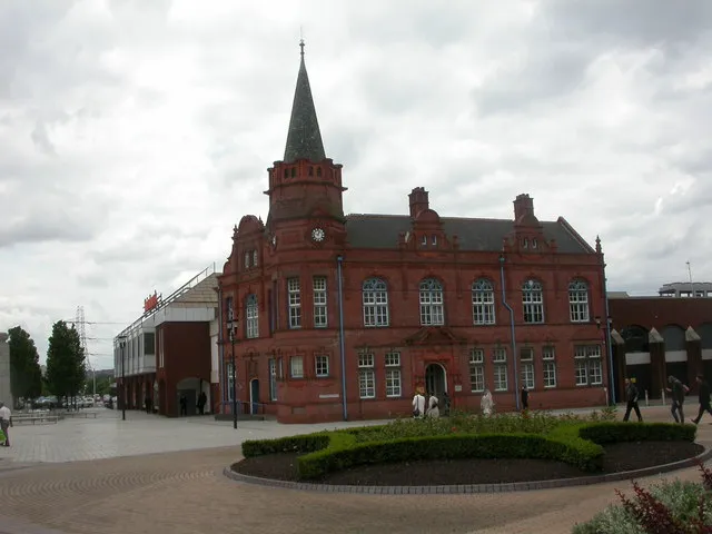 Oldbury,_old_town_hall